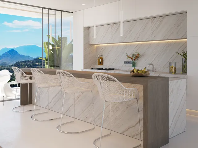 Marbella, Spain, GU21, photo 3