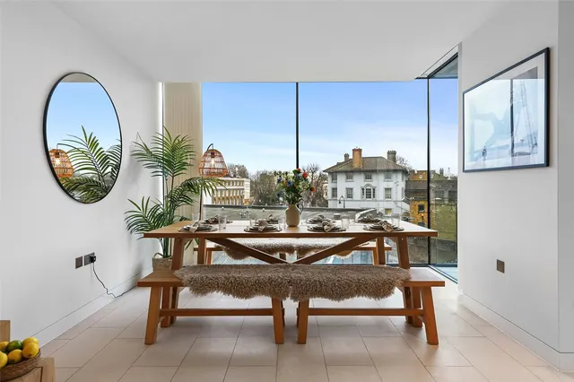 Photo 2 — Latitude House, Oval Road, London, NW1 7EU
