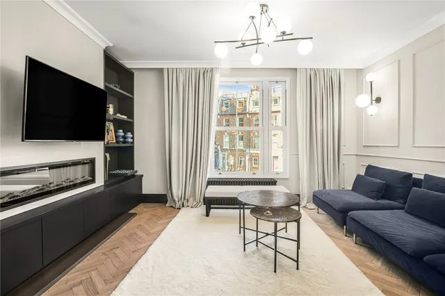 Battersea Rise, London, SW11, photo 2