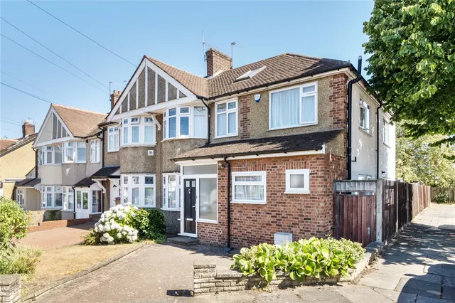 Weirdale Avenue, London, N20 0AH, photo 1