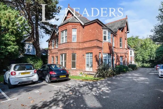 Wellington Road, Bournemouth, BH8, photo 1