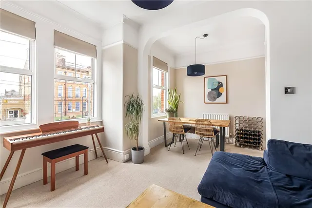 Tranmere Road, London, SW18, photo 2
