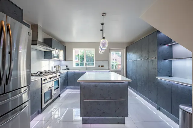 King George Croft, Morley, LS27, photo 1
