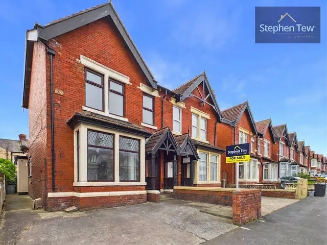 Reads Avenue, Blackpool, FY1, photo 1