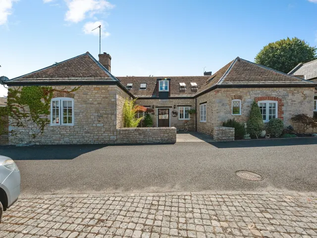 Stable Lodge, Warmwell, DORCHESTER, photo 1