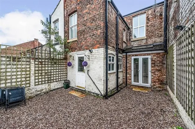 Church Road, Waterloo, L22, photo 3
