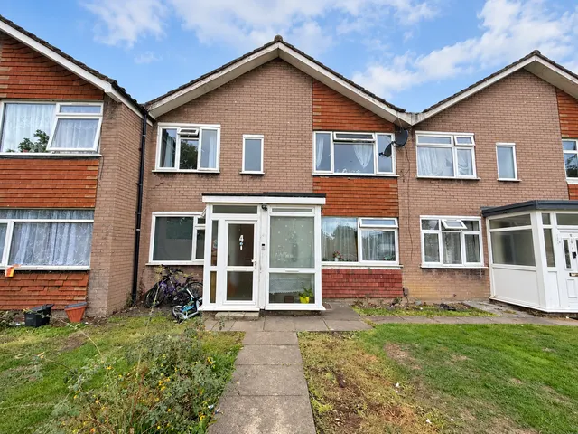 Winton Gardens, Edgware, HA8, photo 1