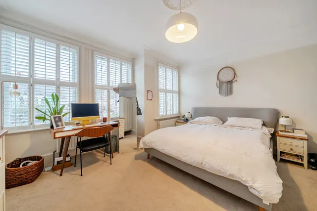 Photo 3 — Hamilton Road, Wimbledon, London, SW19