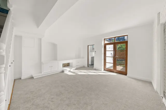 Photo 3 — Montague Road, Hanwell, W7 3PG