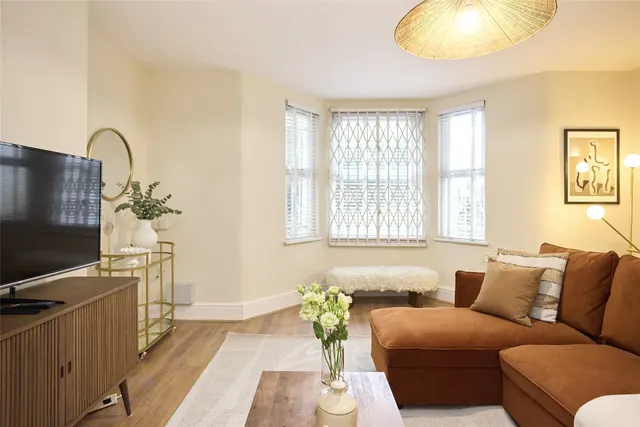 Tufnell Park Road, London, N7, photo 3