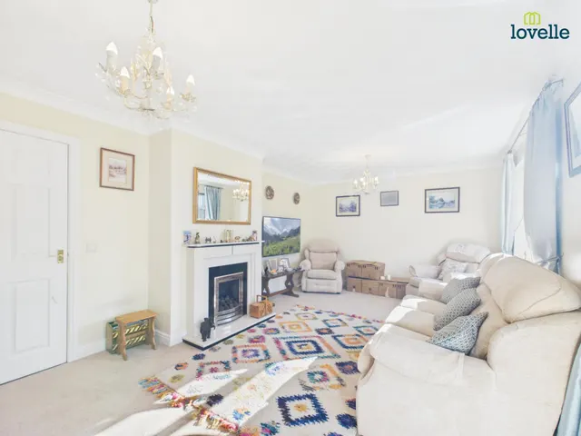 Sutton Close, Market Rasen, LN8, photo 3