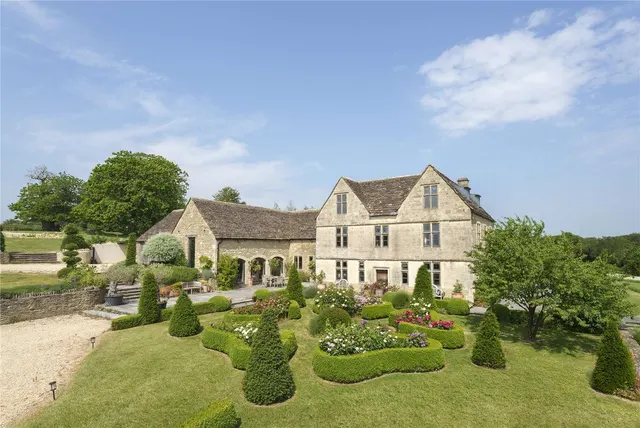 Photo 2 — Hinton Charterhouse, Bath, Somerset, BA2 7TG