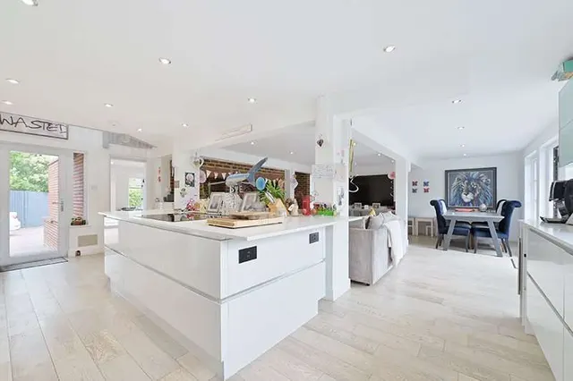 Foxley Lane, Binfield, RG42, photo 3