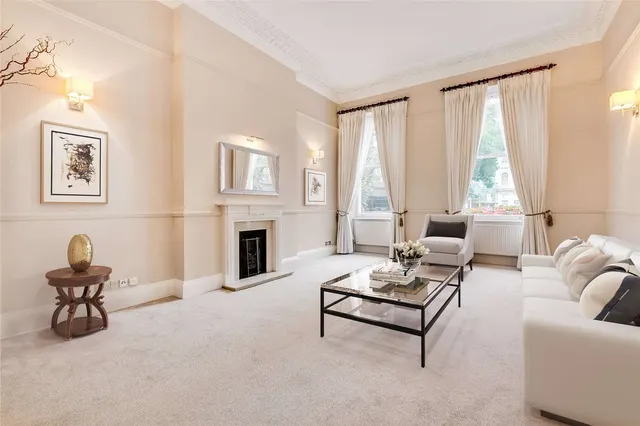 Lancaster Gate, Bayswater, London, W2 3LP, photo 1
