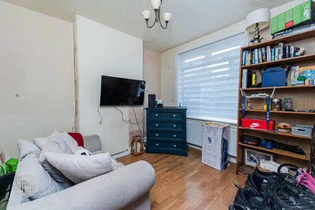 Photo 3 — Oaks Avenue, Bolton, BL2 3BY