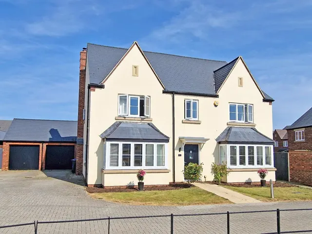Corbett Close, Upper Heyford, OX25, photo 1