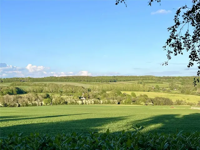 Photo 2 — Bourne Lane, Plaxtol, Sevenoaks, Kent, TN15 0RE