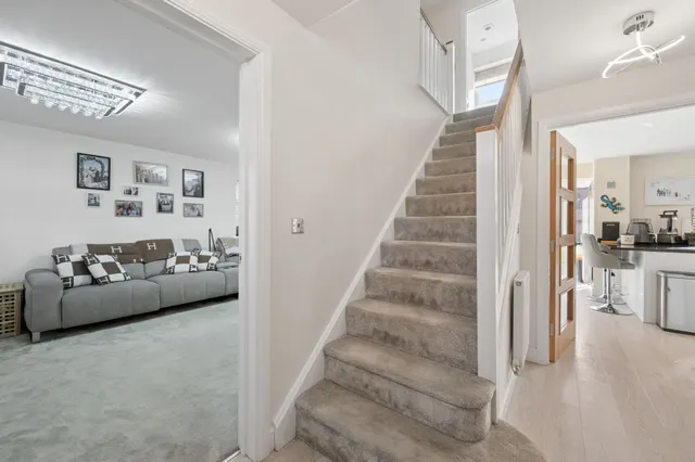 Poppy Road, Wilmslow, photo 2