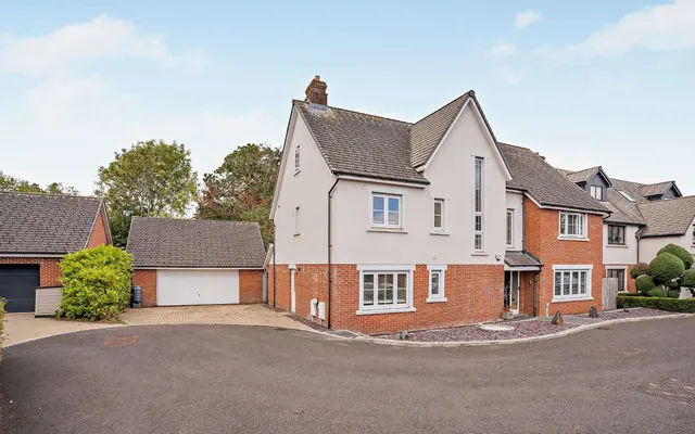Ty Gwyn Gardens, Penylan, Cardiff, CF23 5BF, photo 1