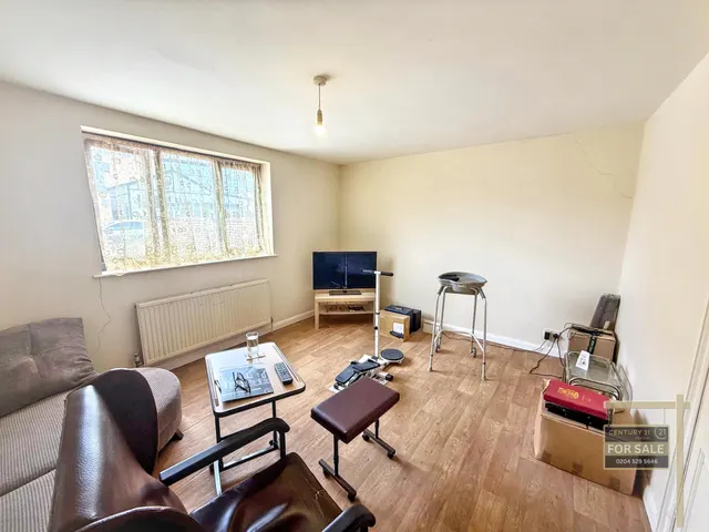 Blandford Road, Southall, UB2, photo 2
