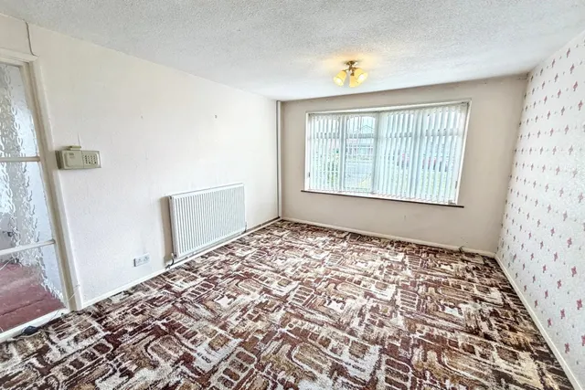 Norfolk Crescent, Lindley Park, CV10, photo 3
