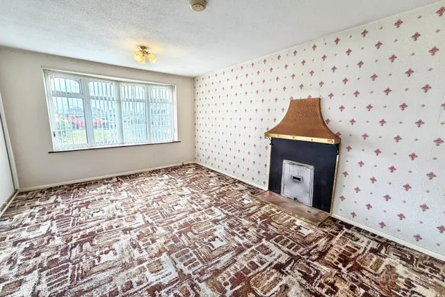 Norfolk Crescent, Lindley Park, CV10, photo 2