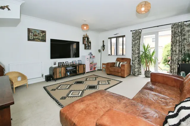 Scott Drive, Peterborough, PE7, photo 2