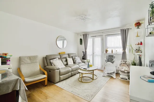 Parr Road, East Ham, London, E6, photo 1