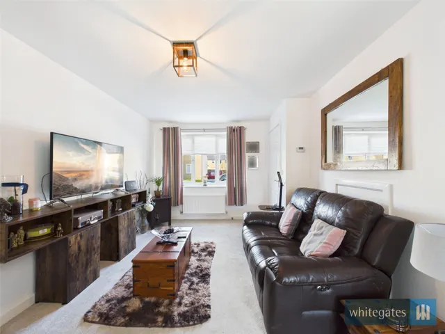 Jane Eyre Lane, Thornton, BD13, photo 2