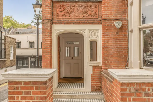 London, SW7, photo 2