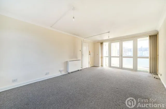 Brighton Road, Worthing, BN11, photo 3