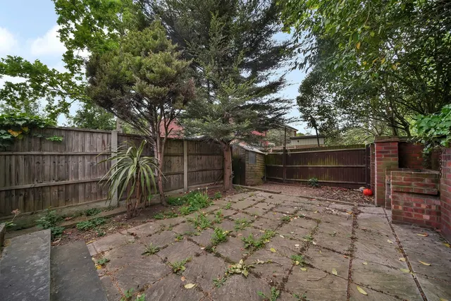 Photo 2 — 36 Lavender Road, London, Greater London, SE16 5DZ
