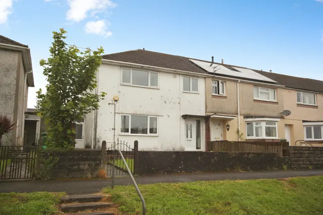 Ael Y Bryn, Beddau, Pontypridd, photo 1