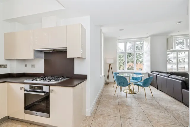 Photo 3 — King Edward Place, Bushey