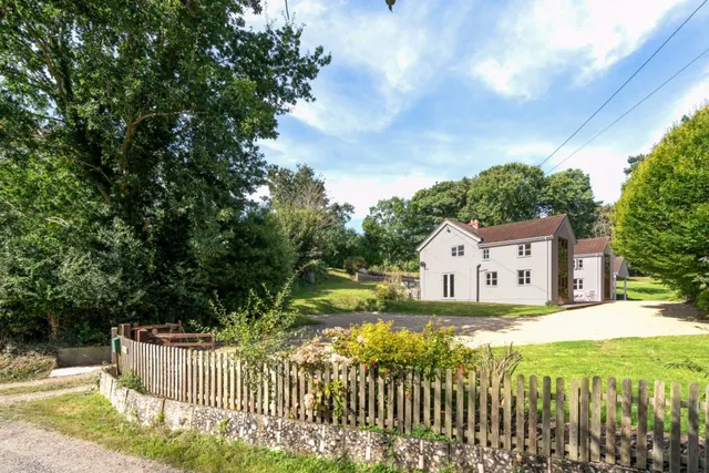 Hillside Loke, Roughton, NR11, photo 1