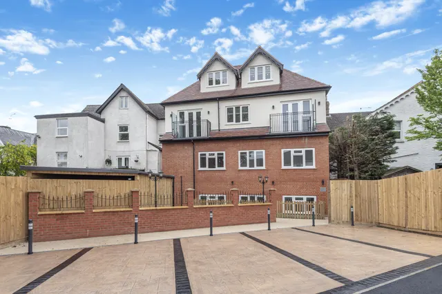Norfolk Road, MAIDENHEAD, photo 1