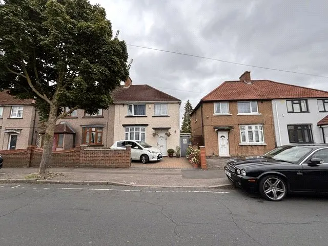Vernon Road, Feltham, TW13, photo 1