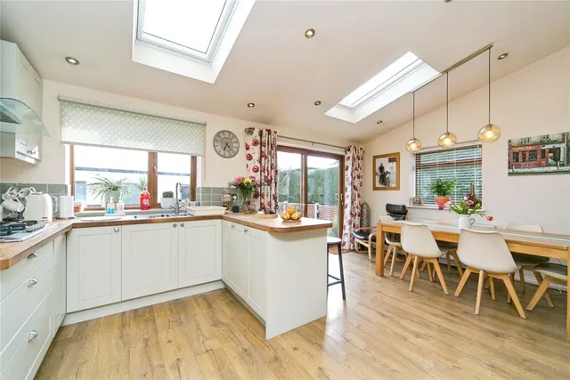 Bull Bay Road, Amlwch, LL68, photo 2