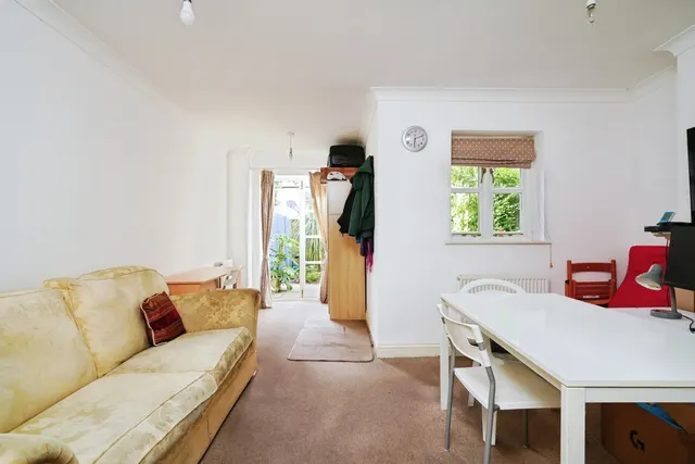 Photo 2 — Chapel Mews, Bicester, Oxfordshire, OX26