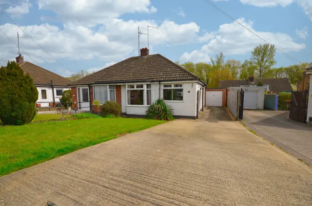Brockhill Close, Kettering, NN15, photo 1