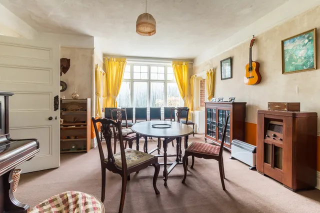 Bisterne Close, Ringwood, BH24, photo 3