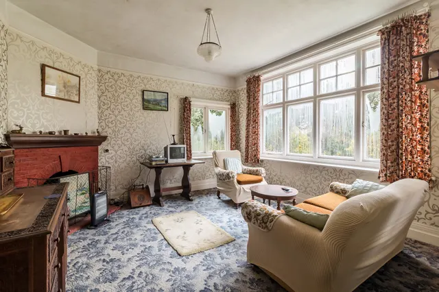 Bisterne Close, Ringwood, BH24, photo 2