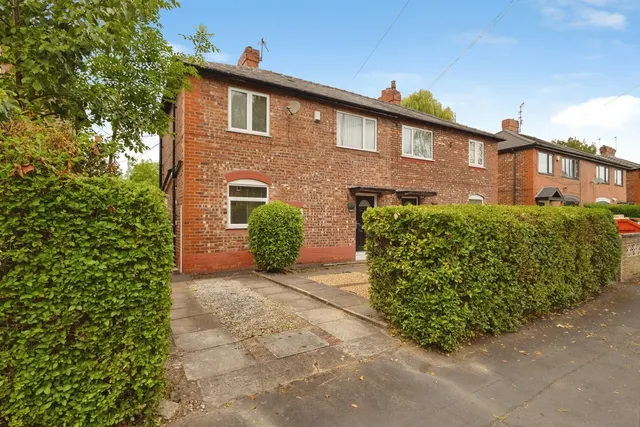Photo 2 — Parrs Wood Road, Manchester, Greater Manchester, M20