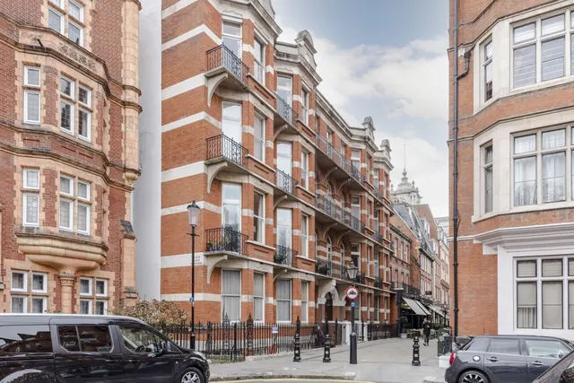 Kensington Court London, W8, photo 3