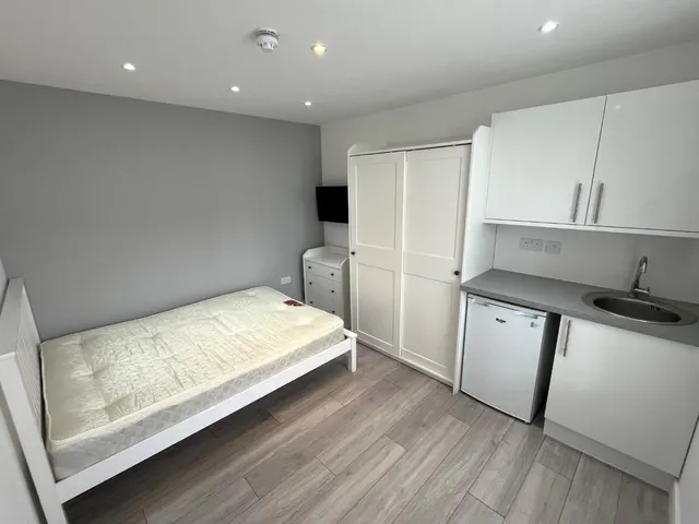 Single Room Fully Furnished- Gravesend, photo 1