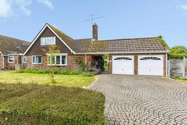 The Millbank, Crawley, photo 1