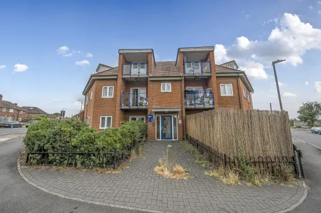 Ashhurst Way, Oxford, OX4, photo 1
