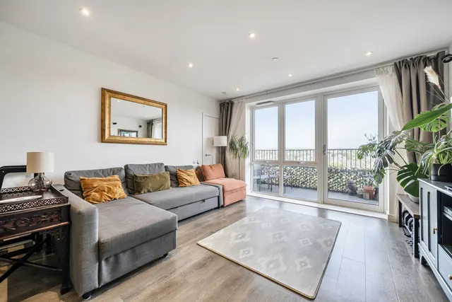 Tom Lake Way, Watford, WD19, photo 3