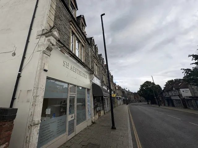 Henleaze Road, Bristol, BS9, photo 1