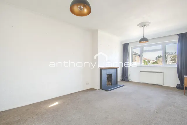 Photo 2 — Bellegrove Road, Welling
